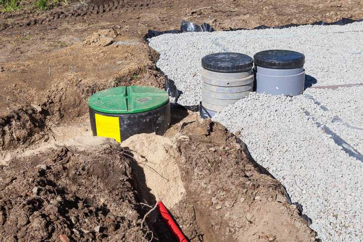 Un spécialiste en gestion des eaux usées